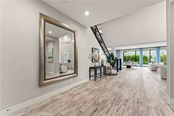 Irvine, CA 92618,51 Redshift