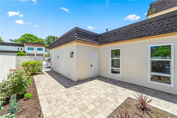 Irvine, CA 92612,11 Rockrose Way