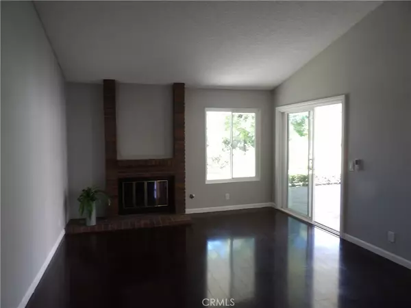 Mission Viejo, CA 92692,23194 Villena