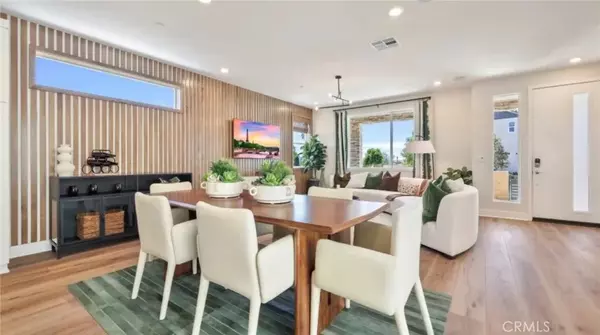 Irvine, CA 92618,228 Junco