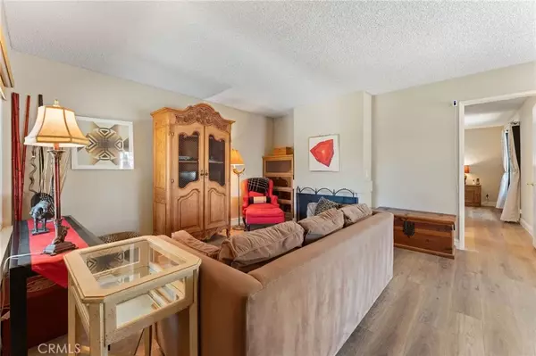 Irvine, CA 92618,92 Orchard