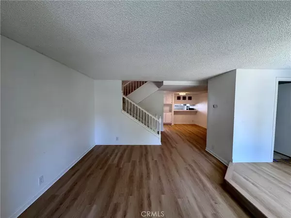 Irvine, CA 92620,4 Viento Drive