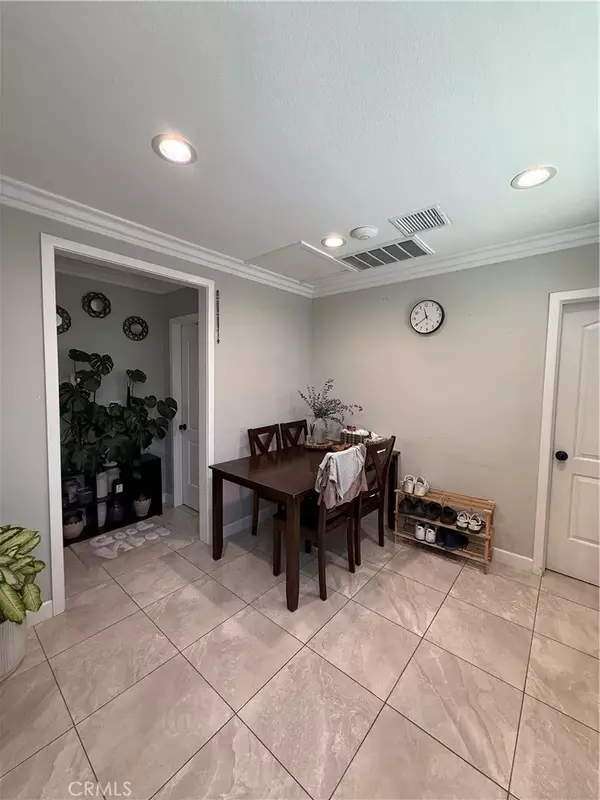 Anaheim, CA 92802,1621 W Palais Road