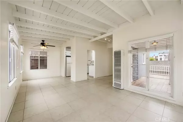 Corona Del Mar, CA 92625,711 Goldenrod Avenue