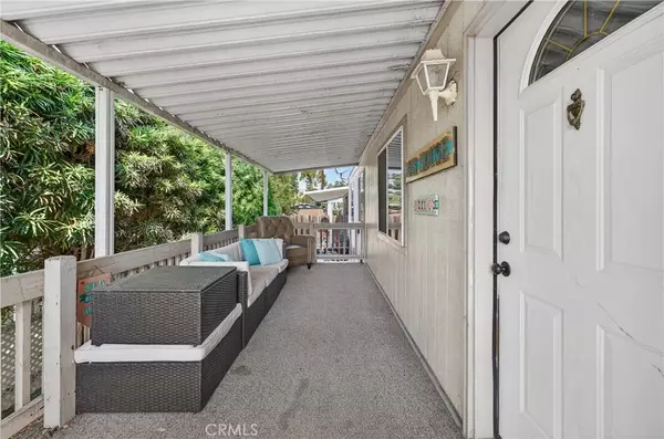 Tustin, CA 92780,123 Madrid