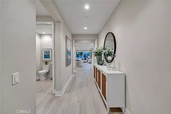 Irvine, CA 92602,100 Albero