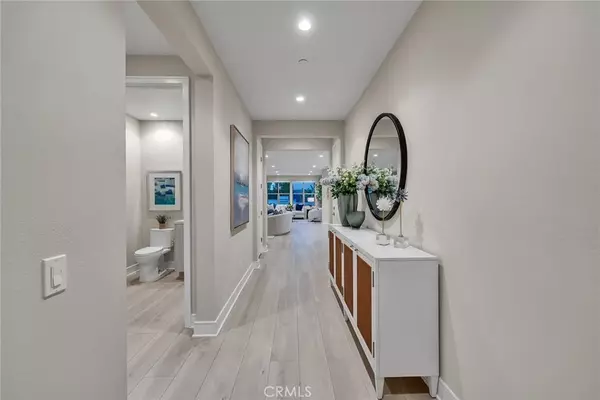 Irvine, CA 92602,100 Albero