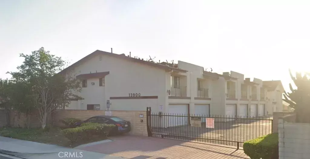 13900 Studebaker Road #19, Norwalk, CA 90650