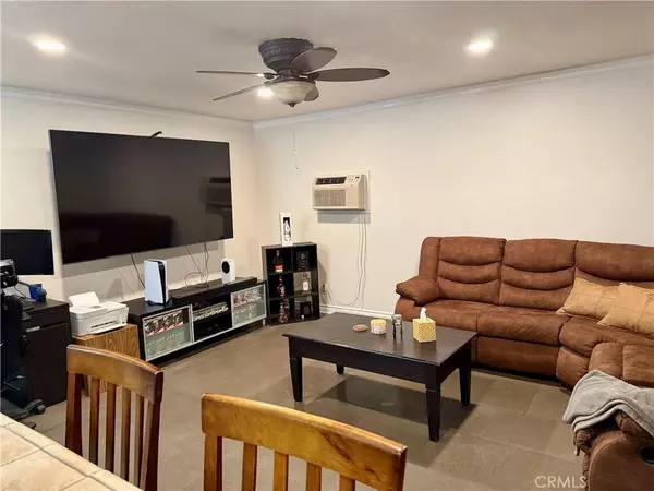Santa Ana, CA 92704,3050 S Bristol Street #53