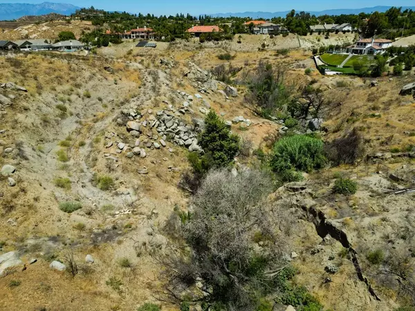 Riverside, CA 92506,6743 Canyon Hill