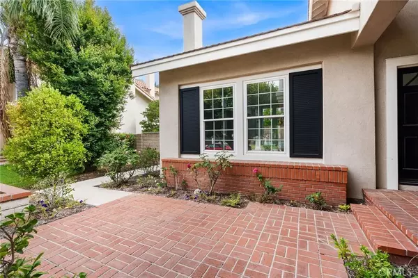 Tustin, CA 92782,2201 Marselina