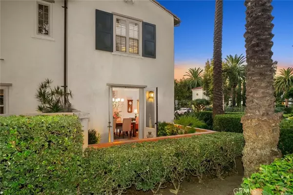 Irvine, CA 92620,64 Great Lawn