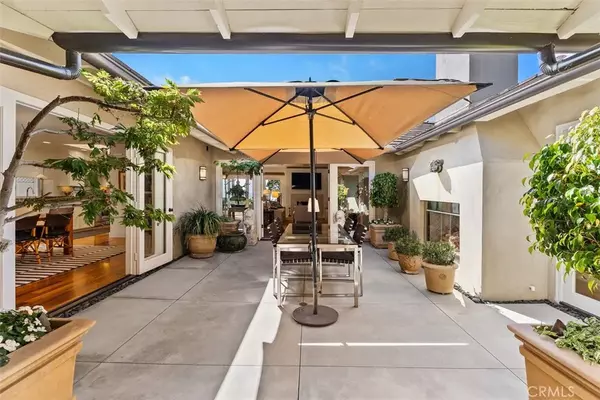 San Clemente, CA 92672,207 Calle Rica