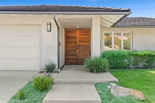 San Clemente, CA 92672,207 Calle Rica