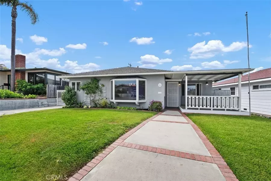 121 Avenida Barcelona, San Clemente, CA 92672