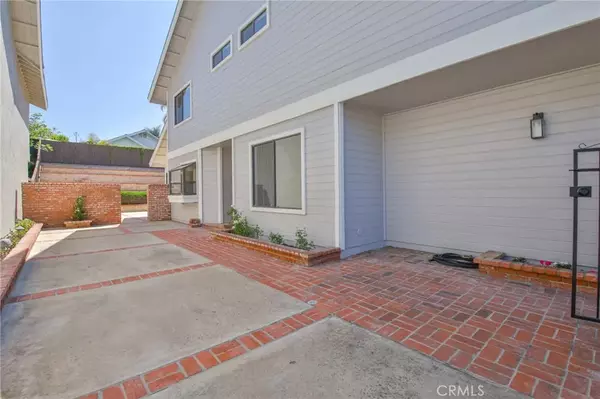 Laguna Hills, CA 92653,16 Oxbow Creek Lane