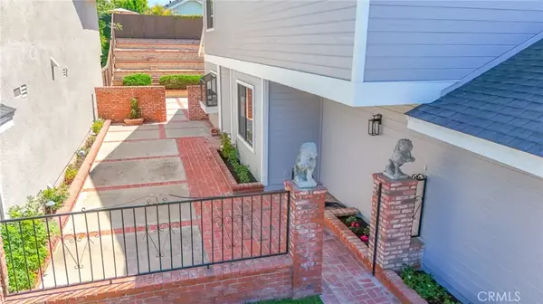 Laguna Hills, CA 92653,16 Oxbow Creek Lane