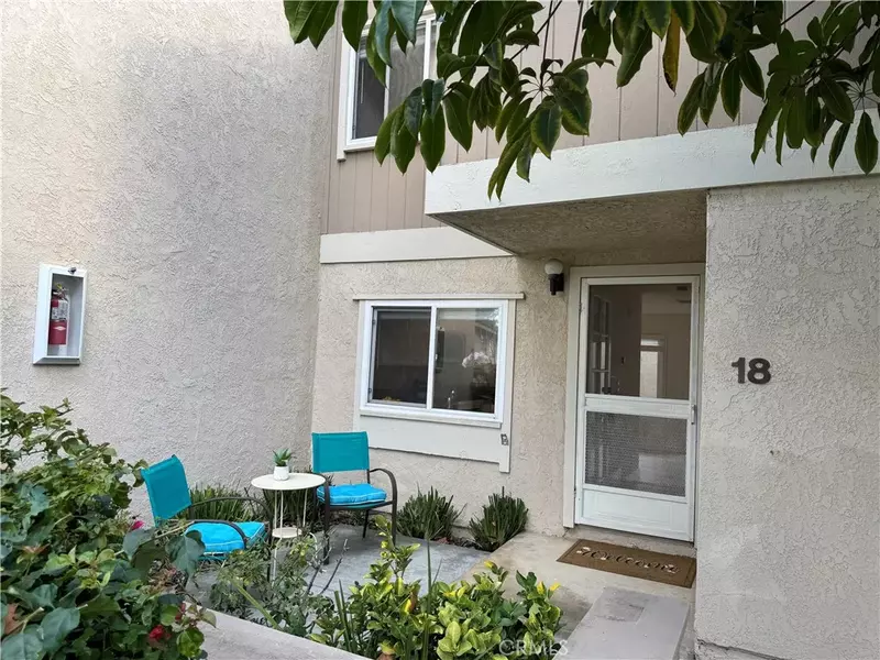 18 Snapdragon #11, Irvine, CA 92604