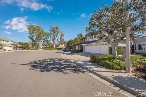 Irvine, CA 92620,28 Alondra