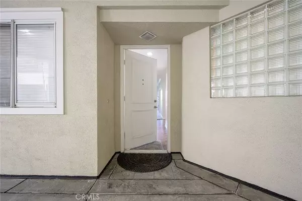 Irvine, CA 92612,2243 Martin #209