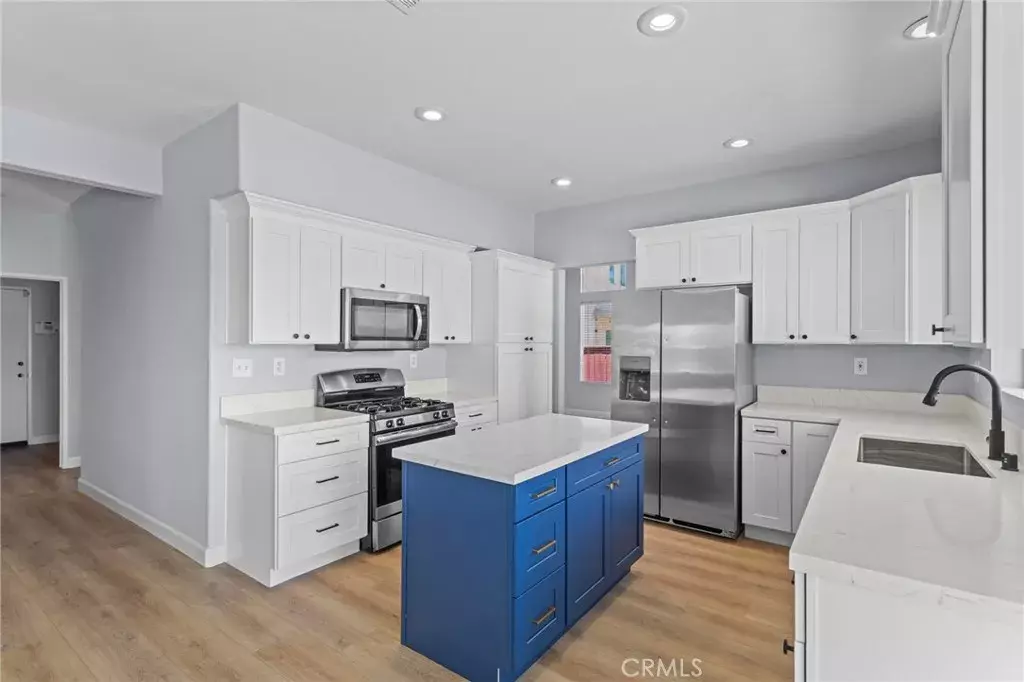 Corona, CA 92883,9510 Nickellaus Court