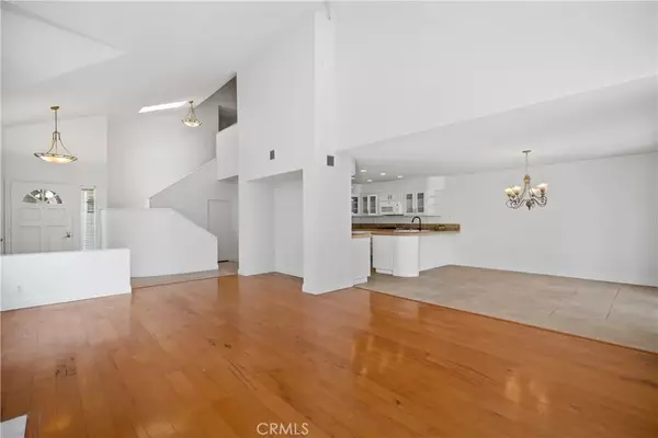 Rancho Santa Margarita, CA 92688,33 Calle Maria