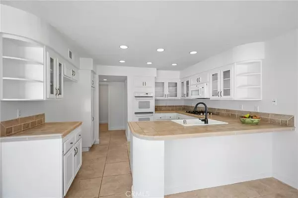 Rancho Santa Margarita, CA 92688,33 Calle Maria