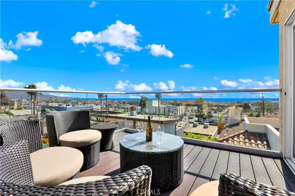 Hermosa Beach, CA 90254,834 15th Street