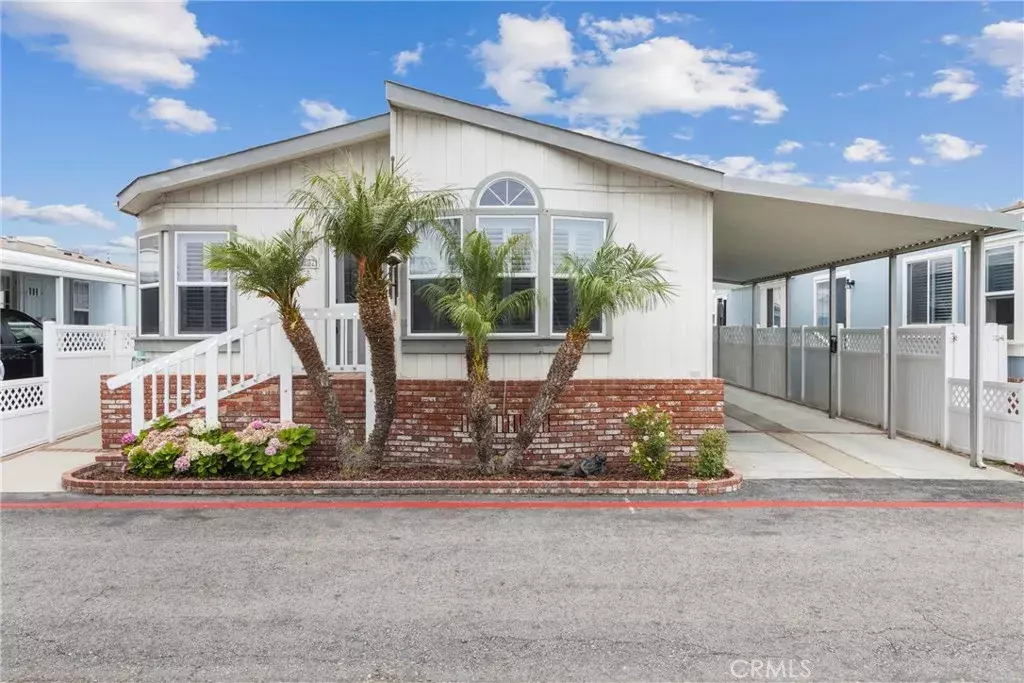 Huntington Beach, CA 92648,20701 Beach #107