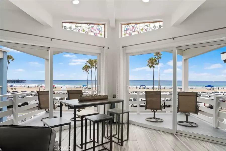 2212 W Oceanfront, Newport Beach, CA 92663
