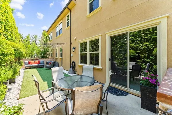 Lake Forest, CA 92610,209 El Paseo