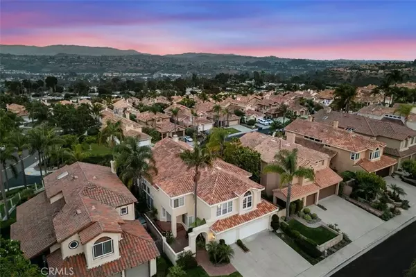 Laguna Niguel, CA 92677,29522 Seriana