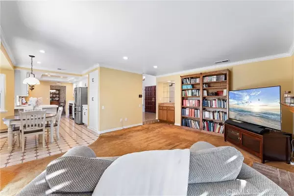 Yorba Linda, CA 92886,20733 Via Sonrisa