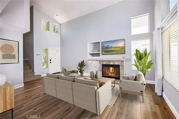 Lake Forest, CA 92610,4 Blanco