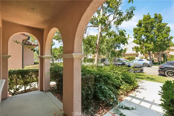 Irvine, CA 92618,138 Coralwood