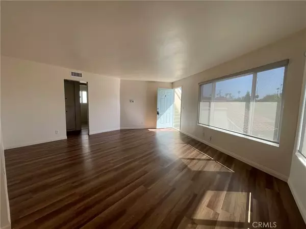 San Clemente, CA 92672,258 Avenida Victoria #D