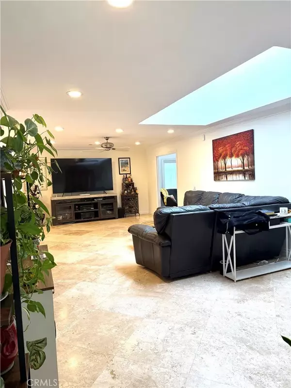 Huntington Beach, CA 92646,18822 Lister Lane