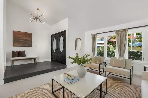 Rancho Palos Verdes, CA 90275,3448 Coolheights Drive