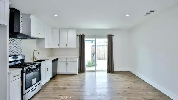 North Hollywood, CA 91605,11445 Saticoy Street