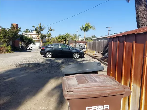 San Clemente, CA 92672,128 Avenida San Dimas