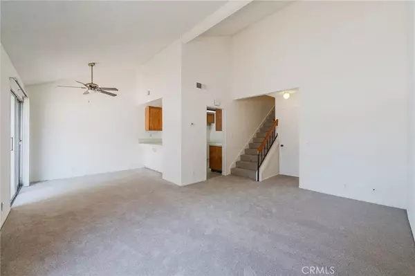 Huntington Beach, CA 92648,7921 Nomad Circle