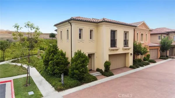 102 Brindisi, Irvine, CA 92618