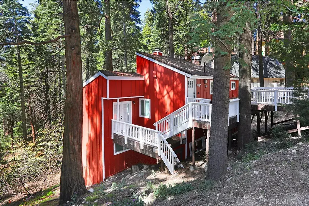 Lake Arrowhead, CA 92352,531 W Victoria Court