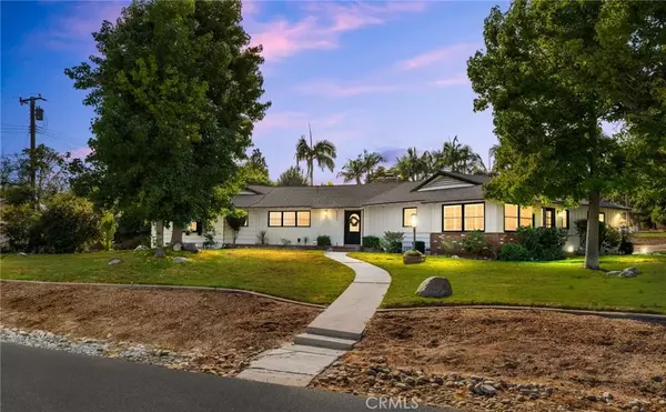 Yorba Linda, CA 92886,5371 Grandview Avenue