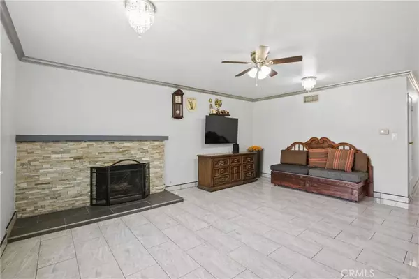 9155 Pacific Avenue #264, Anaheim, CA 92804