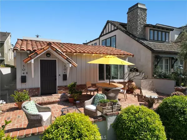 304 Larkspur Avenue, Corona Del Mar, CA 92625
