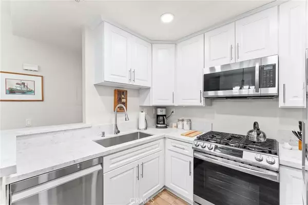 Rancho Santa Margarita, CA 92688,9 Escarlata