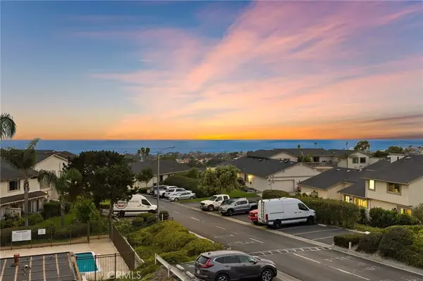 567 Avenida Adobe, San Clemente, CA 92672