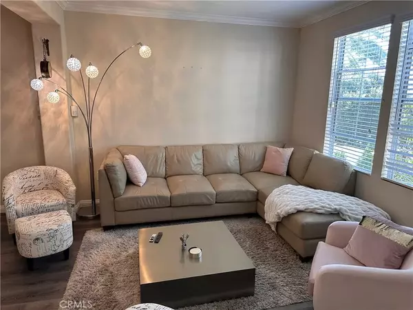 Irvine, CA 92612,3351 Watermarke
