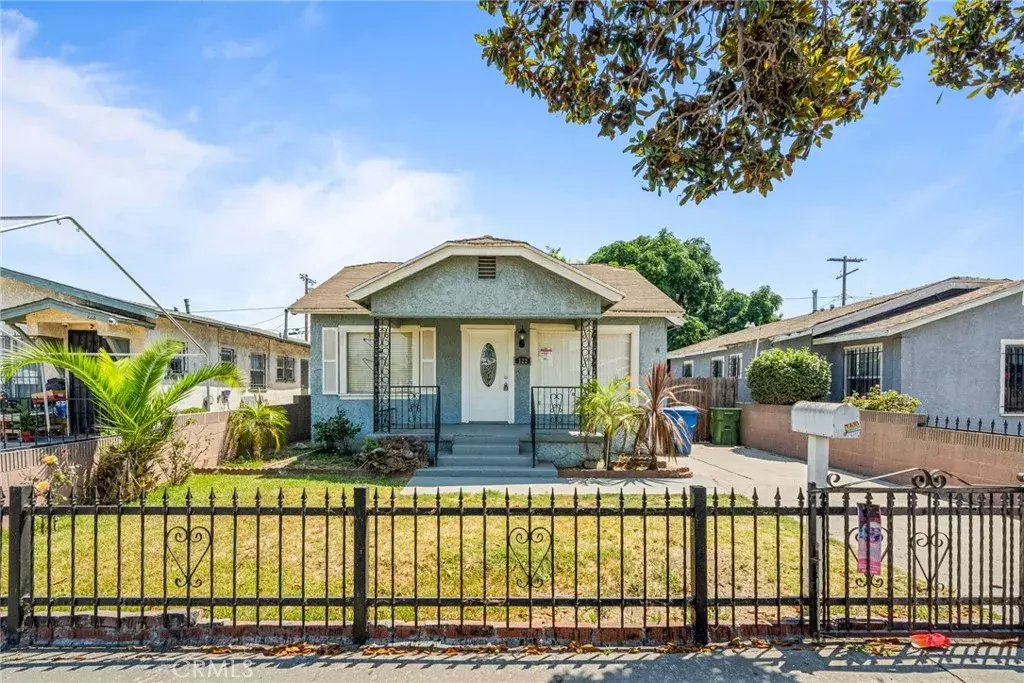 Los Angeles, CA 90003,122 E 83rd Street